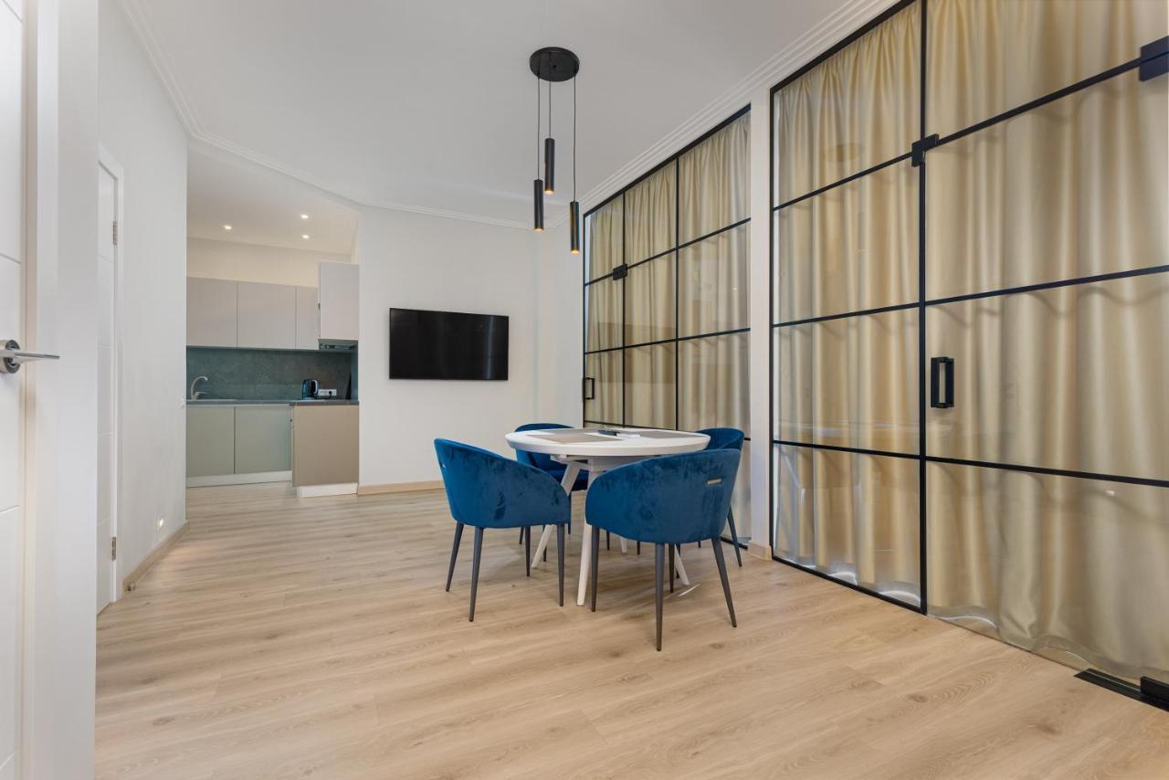 Sea Symphony Luxury 3-Bedrooms Apartment Odessa Buitenkant foto