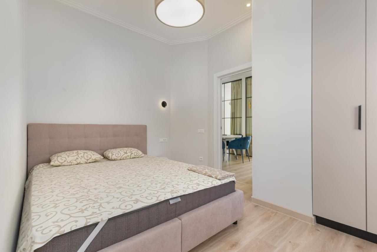 Sea Symphony Luxury 3-Bedrooms Apartment Odessa Buitenkant foto