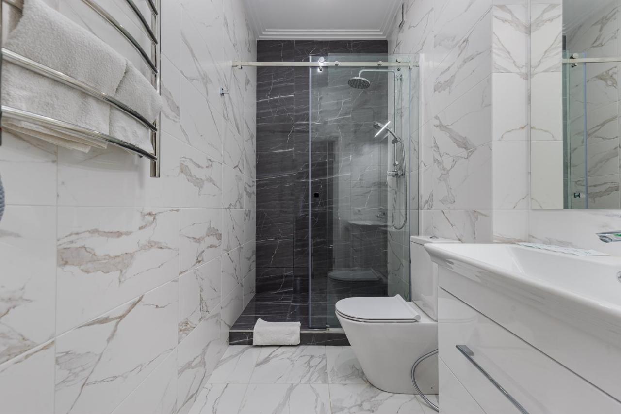 Sea Symphony Luxury 3-Bedrooms Apartment Odessa Buitenkant foto