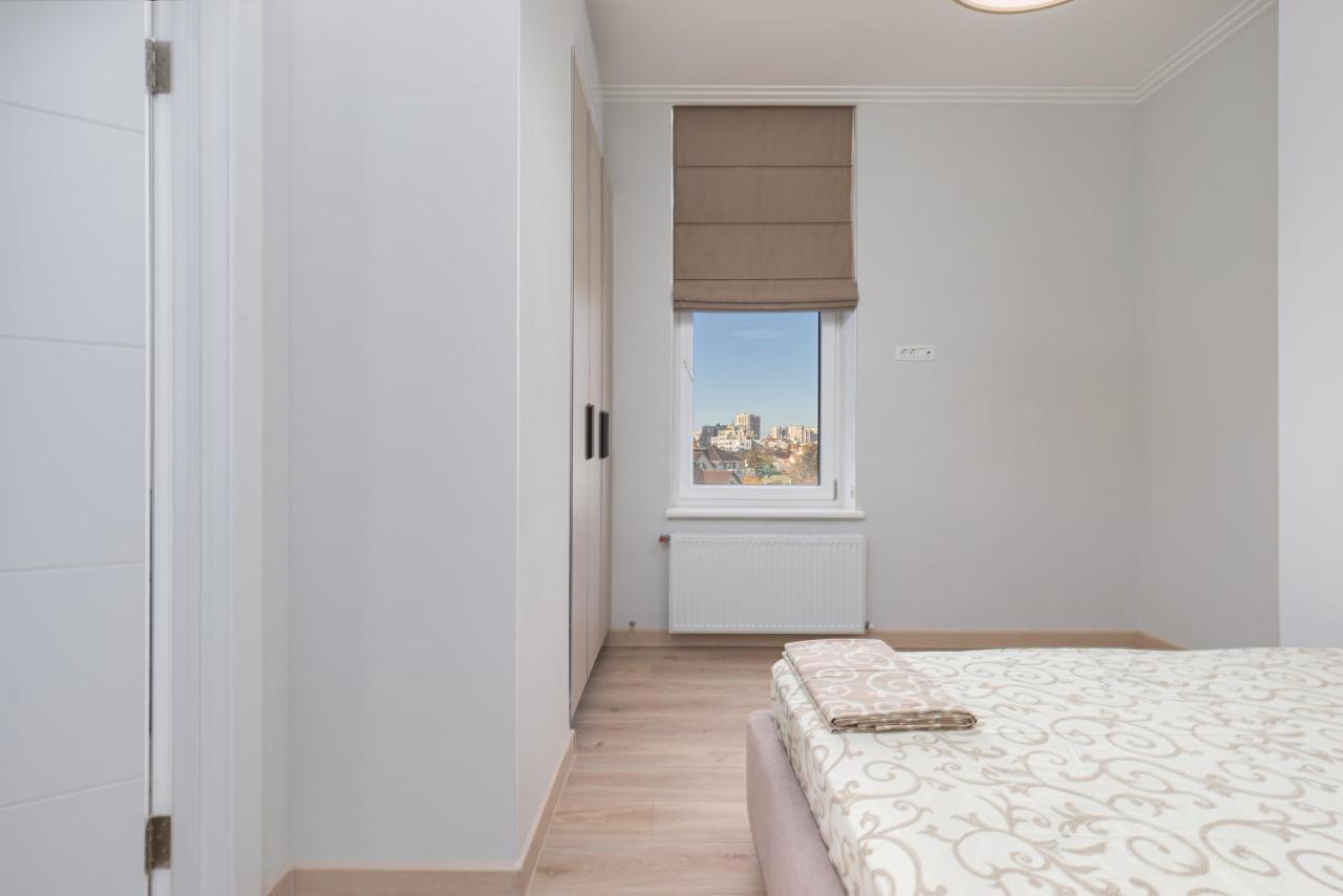 Sea Symphony Luxury 3-Bedrooms Apartment Odessa Buitenkant foto